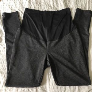 Liz Lange maternity grey zip-ankle leggings
